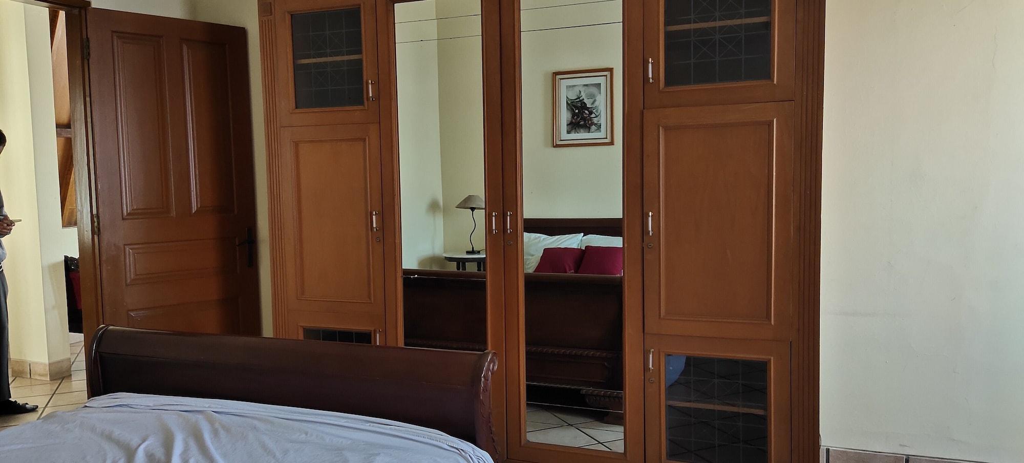 Obc Villa Бандунг Экстерьер фото